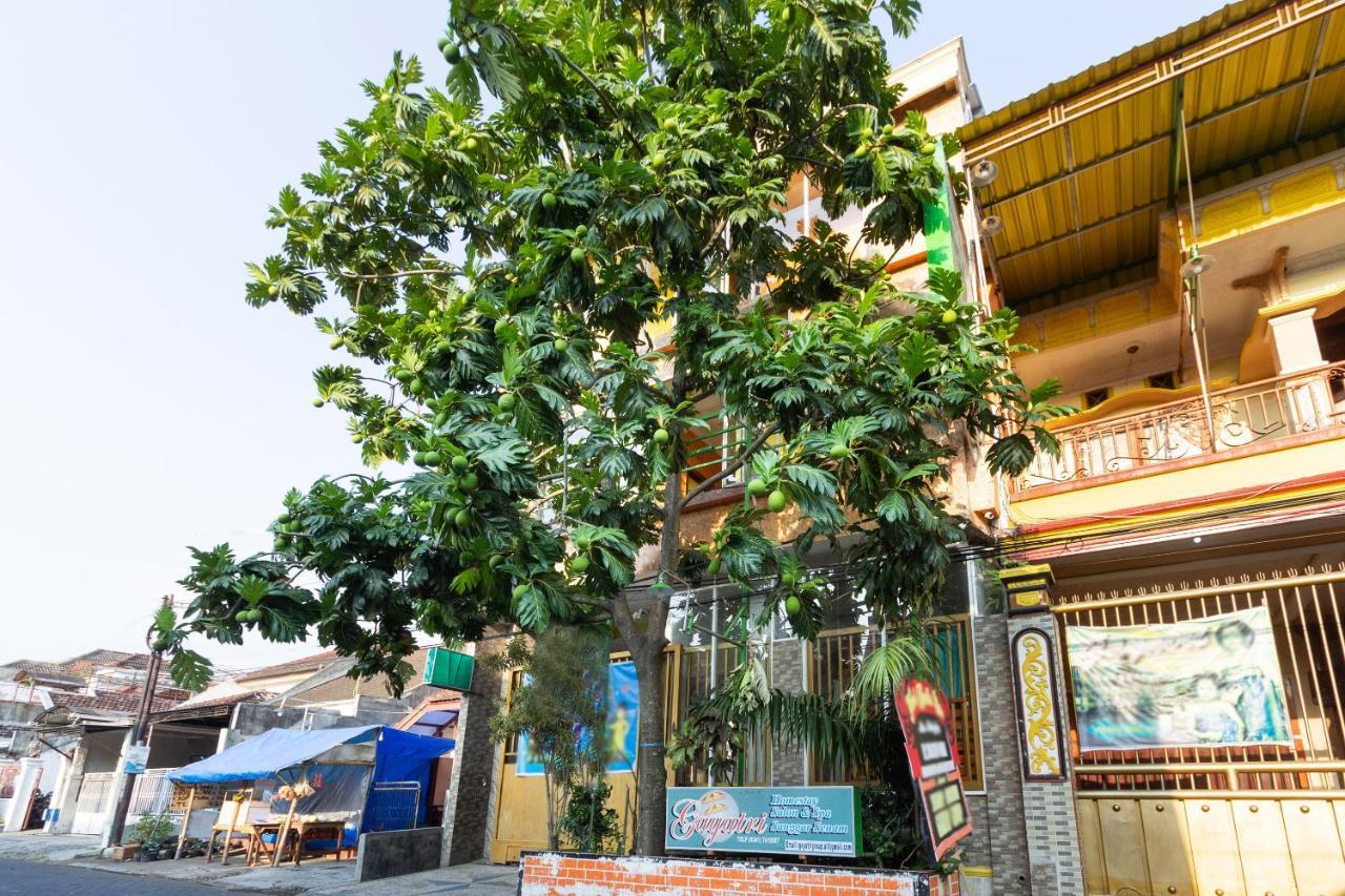 Homestay Gayatri Sawojajar Near Univ Negeri Malang Kampus 2 Mitra Reddoorz Kültér fotó