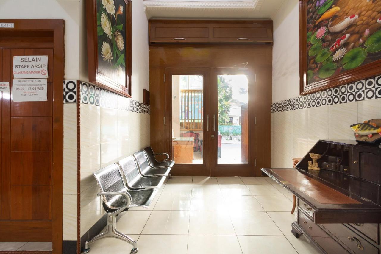 Homestay Gayatri Sawojajar Near Univ Negeri Malang Kampus 2 Mitra Reddoorz Kültér fotó