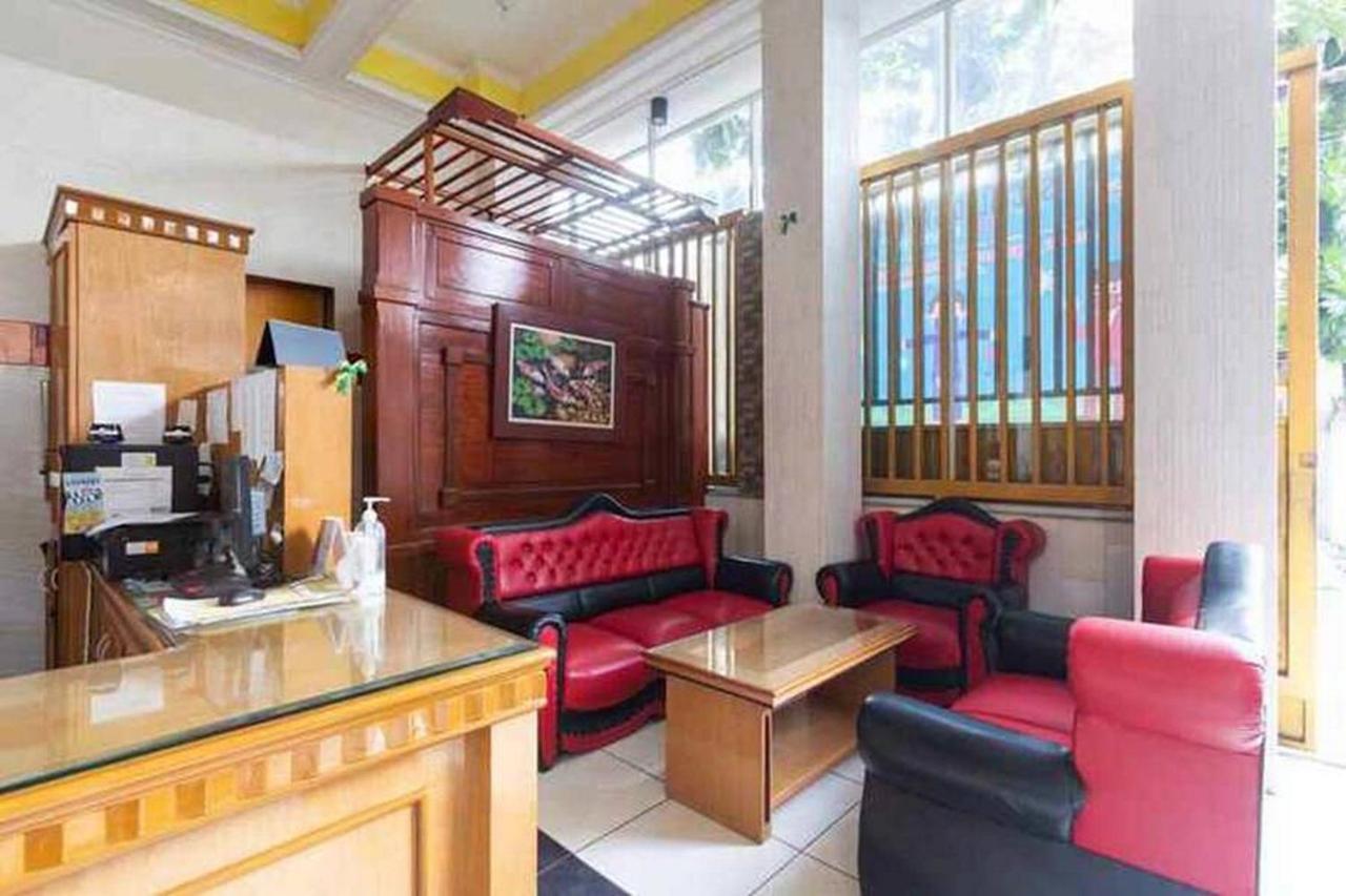 Homestay Gayatri Sawojajar Near Univ Negeri Malang Kampus 2 Mitra Reddoorz Kültér fotó